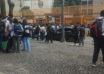 Evacuan Prepa 8 de la UNAM por amenaza de bomba
