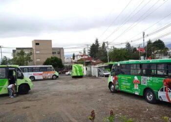 Transportistas de CDMX piden subir tarifa a 10 pesos y subsidio al usuario