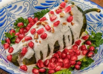 Usar acitrón en chiles en nogada puede costar hasta 339 mil pesos de multa