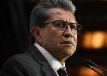 Diputados prohíben venta de energizantes a menores