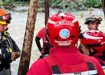 Lluvias en Monterrey dejan un muerto y una mujer desaparecida