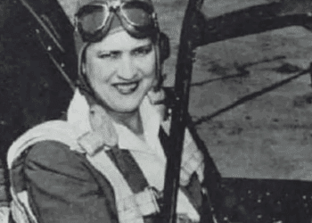 Primer mujer piloto será homenajeada con desfile aéreo histórico