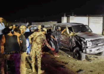 Pakistán enfrenta ola de atentados suicidas que deja 25 muertos en un solo día