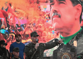 Maduro denuncia intención de EU de apropiarse del petróleo venezolano