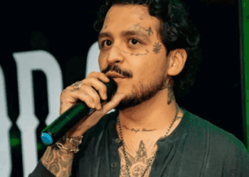 Christian Nodal arremete contra tiktokers y revela que asiste a terapia