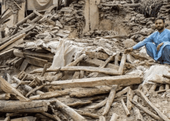 Terremoto en Afganistán deja miles de afectados sin auxilio