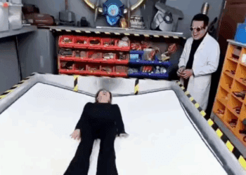 La cama antisísmica china que divide opiniones en el mundo