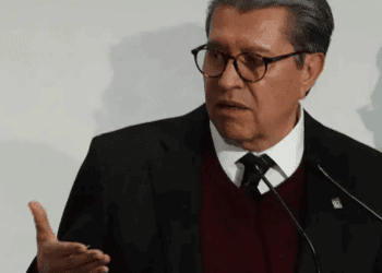 Reducción de jornada laboral no se discutirá aún por diputados