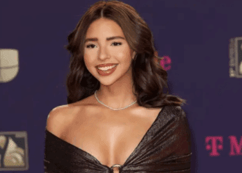 Ángela Aguilar impacta con cambio radical en su rostro