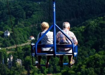 Aguinaldo 2025: quiénes de los jubilados y pensionados lo recibirán y quiénes no