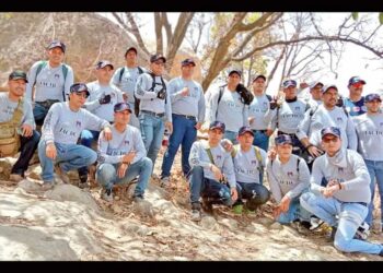 Exintegrantes denuncian uso de grupo paramilitar en La Luz del Mundo