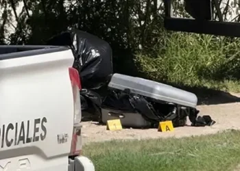 Encuentran maleta con restos humanos cerca de una primaria