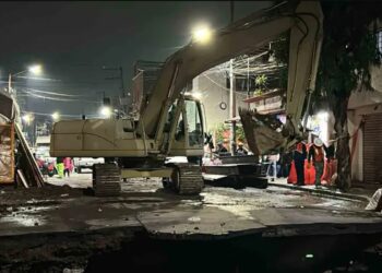 Socavón obliga a evacuar viviendas en Iztapalapa; surge otro en Venustiano Carranza