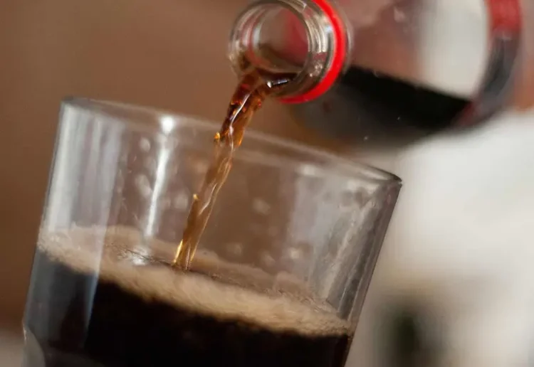 Ajustan impuesto del IEPS para refrescos y bebidas; Salud, Hacienda y Diputados logran acuerdo