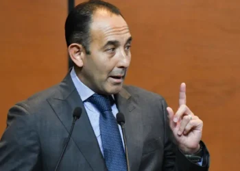 Gil Zuarth desmiente intento de afiliación a Morena y llama “mentiroso compulsivo” a Noroña
