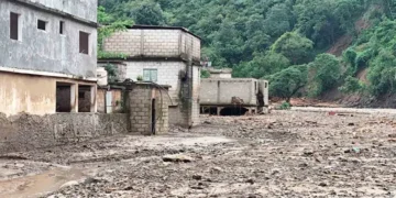 Confirman que algunas comunidades quedarán inhabitables tras los desastres naturales