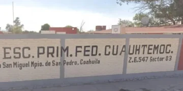 Alumno de primaria fallece tras ser aplastado por una estructura metálica en Coahuila