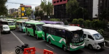 Transportistas mantendrán firme su exigencia de aumentar tarifa del transporte público