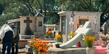 Refuerzan seguridad y salud en Oaxaca por festividades de Día de Muertos