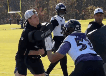 La incertidumbre golpea a Ravens: Lamar Jackson sigue sin entrenar tras la semana de descanso.