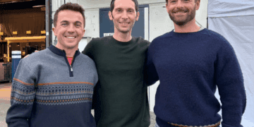 Frankie Muniz sorprende a fans con foto de las grabaciones de 'Malcolm el de en medio'