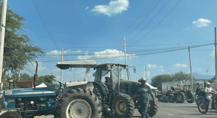 Bloqueos agrícolas provocan pérdidas millonarias pese a acuerdos con el gobierno