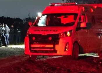 Asaltante muere por causas naturales durante robo a OXXO