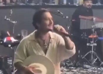 Nodal causa polémica por presunta burla a Pepe Aguilar