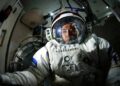China envía al espacio a su astronauta más joven