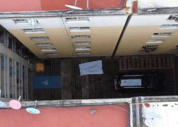 Hombre muere al caer de edificio en la colonia Morelos; investigan causas