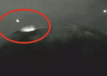 Luces misteriosas vuelven a aparecer sobre el Popocatépetl