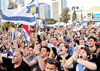 Tras 737 días de cautiverio, rehenes israelíes vuelven a casa