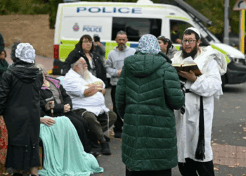 Ataque frente a sinagoga en Manchester deja saldo mortal durante Yom Kipur