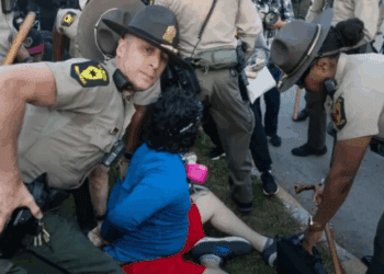 Ciudadano estadounidense detenido dos veces por ICE pese a documentos