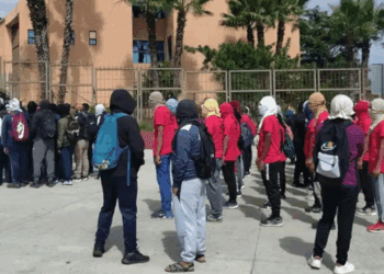 Normalistas de Ayotzinapa protestan en Palacio de Gobierno y exigen plazas docentes
