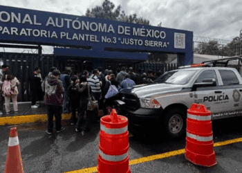 Amenaza de bomba moviliza Prepa 3 en CDMX