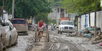 Reportan continuidad de puentes aéreos en comunidades aisladas de Veracruz e Hidalgo