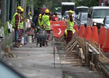 INAH realiza exploración arqueológica en obras del parque elevado de San Antonio Abad