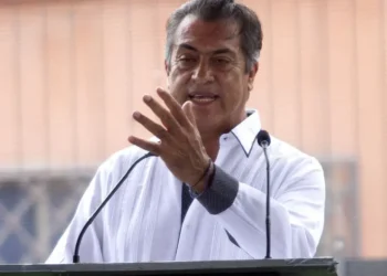 Exprimera dama de Nuevo León acusa a ‘El Bronco’ de violentarla y ocultar bienes