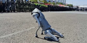 Querétaro refuerza seguridad en la Feria Ganadera con drones y perros robots