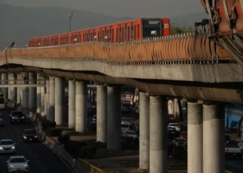 Cierran tramo del Circuito Interior por maniobras en la Línea B del Metro