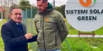 Rescata a abuelito de pantano y descubre que era su exjefe