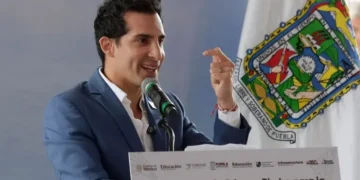 Crece el escrutinio sobre Rommel Pacheco por presunta red de contratos a favor de su familia