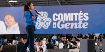Reconoce Libia Dennise a los Comités de la Gente, por su participación en el desarrollo comunitario de Guanajuato
