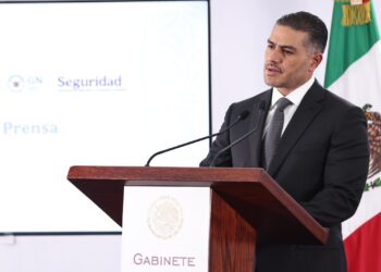 Harfuch visita Uruapan antes de reunirse con alcaldesa para afinar el Plan Michoacán