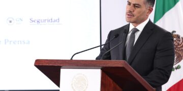 Harfuch visita Uruapan antes de reunirse con alcaldesa para afinar el Plan Michoacán