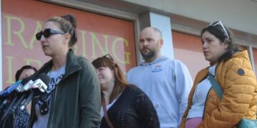 Polémica en Chicago: ICE arresta a maestra frente a niños