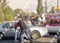 Taxistas destrozan auto tras riña vial en Tlalpan, CDMX