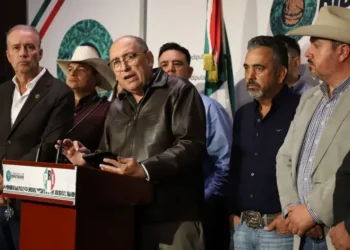 Oposición exige frenar análisis de la nueva Ley de Aguas por riesgos al sector agrícola