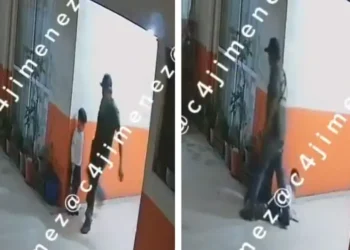 Borracho patea a niño y se corre a esconder